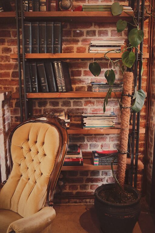 How to Create a Cozy Reading Nook in Any Space